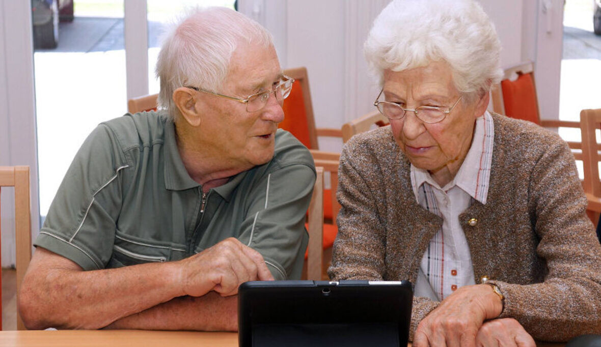 Senioren entdecken die Online-Welt