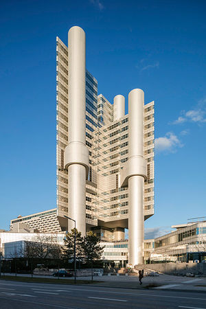 Der modernisierte HVB-Tower.