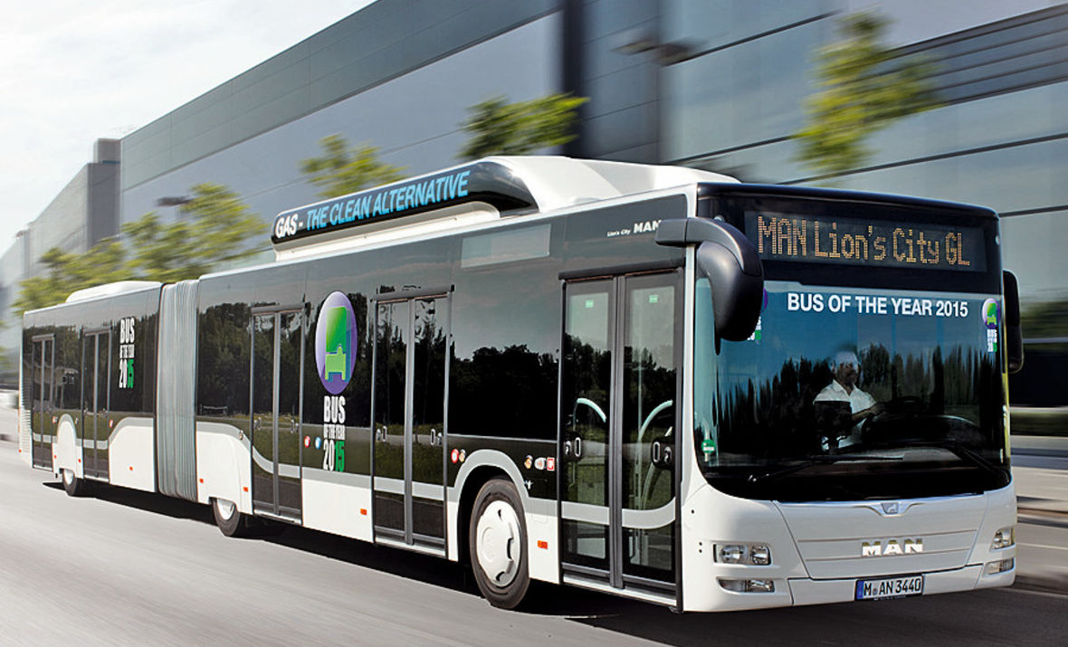 2015: Der Erdgas-Gelenkbus MAN Lion‘s City GL CNG ist „Bus of the Year”.