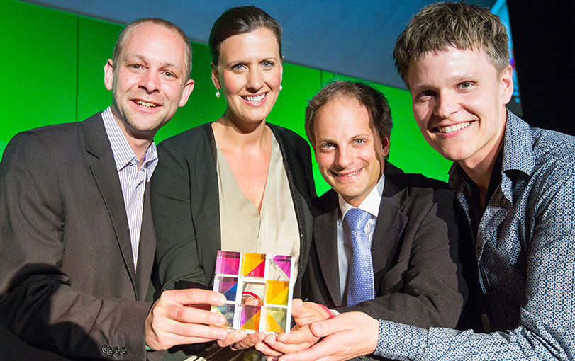 Nahmen den Preis entgegen (von links): Cornelius Nohl, Claudia von Bothmer, Markus Sardison (Telefónica in Deutschland) und Matthias Riegel (Wigwam)