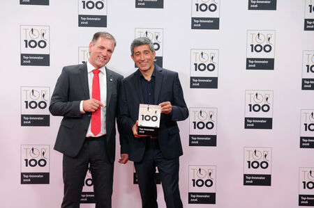 iPoint-Geschäftsführer Jörg Walden mit Ranga Yogeshwar, dem Mentor von TOP 100.
