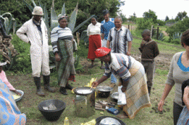 Die Brennholzkocher verbessern die Lebensbedingungen der Bevölkerung. Foto: Deutsche Post DHL