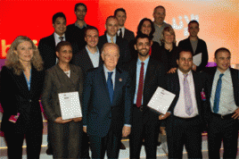 UN AOC High Representative Jorge Sampaio mit Preisträgern und der BMW Group. Foto: BMW