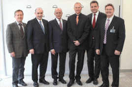Gerhard Kreutzer, Dr. Georg Pachta-Reyhofen, Berthold Huber, Jürgen Dorn, Jörg Schwitalla, Erich Schwarz (v.l.n.r.). Foto: MAN