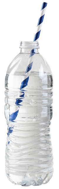Wasserflasche mit Strohhalm