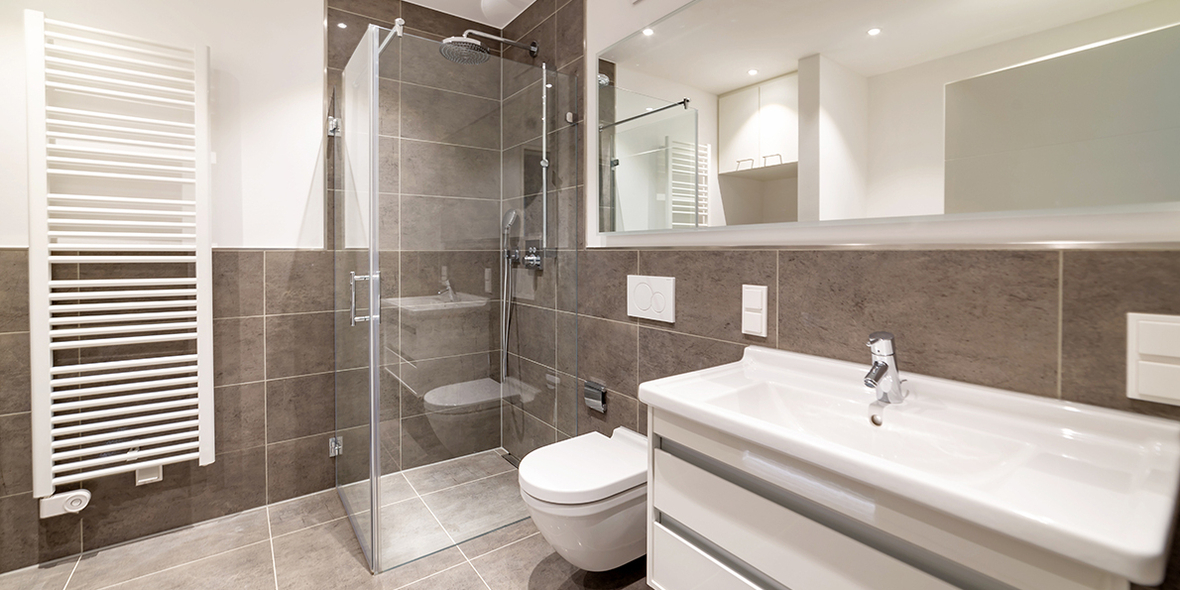 Kostenfresser Warmwasser: Wie sich mit einer Badsanierung der Wasserverbrauch halbieren lässt – ohne Verzicht