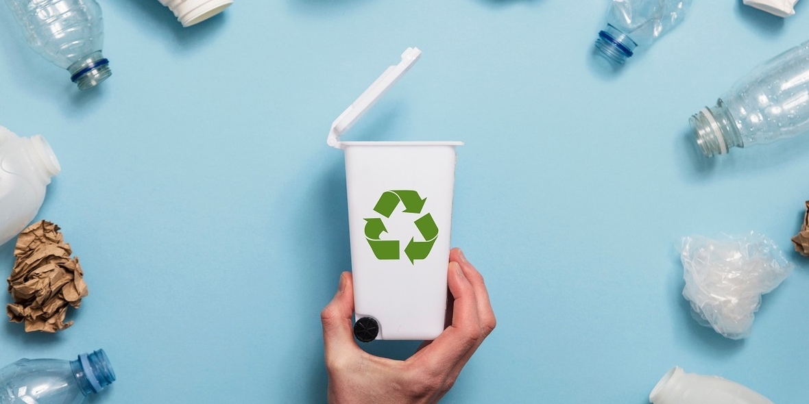 Rote Karten für Discounter: DUH kritisiert Einweg-Flut im Lebensmittelhandel