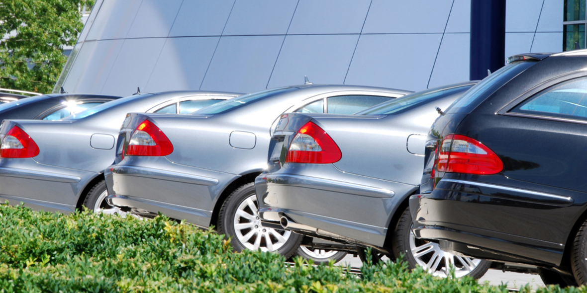 Bundesländer kaufen keine klimafreundlichen Dienstfahrzeuge