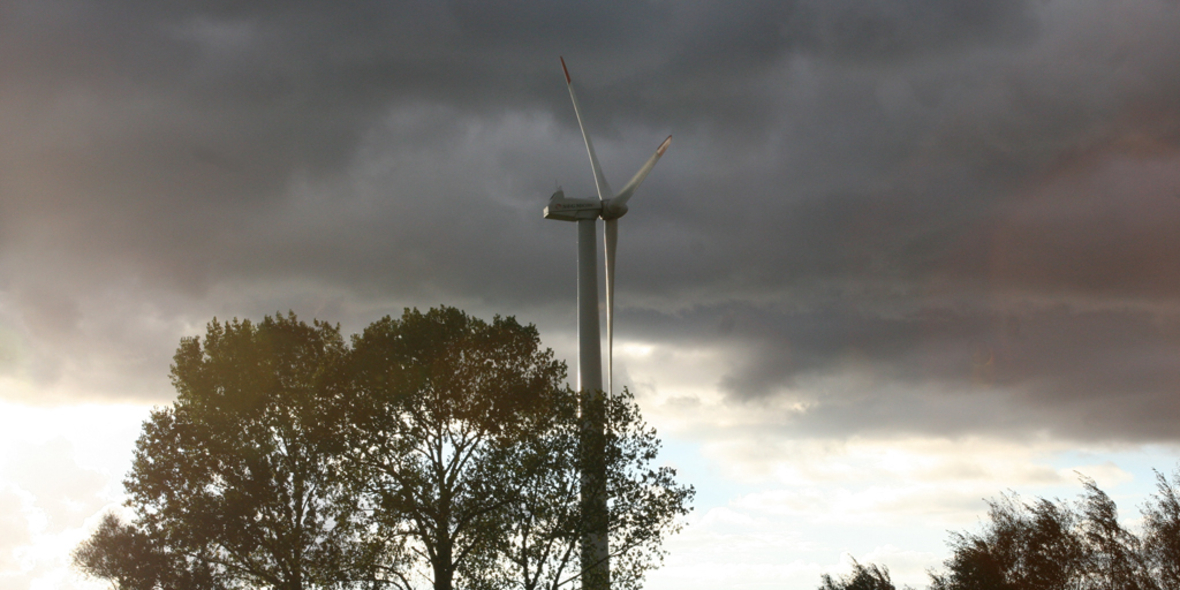 Mindestabstand zu Siedlungen reduziert Windkraftpotenzial
