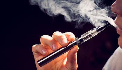 Geregeltes Rauchen: E-Zigarette als Alternative?