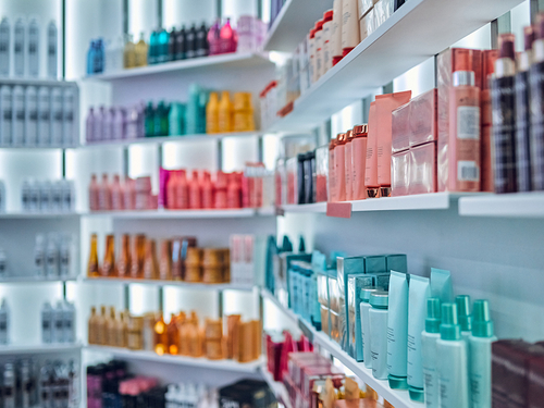 Kosmetik_Flaschen_Salon_Schminke