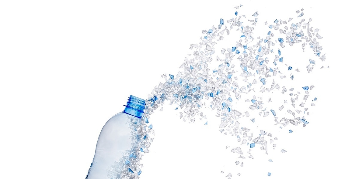 Mikroplastik verrät sich durch grünes Leuchten