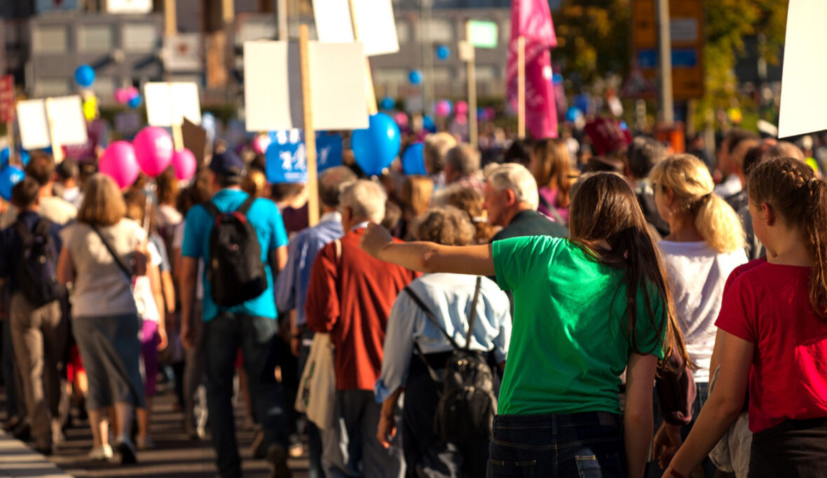 Immer mehr Autokratien auf der Welt –  aber auch mehr demokratischer Widerstand
