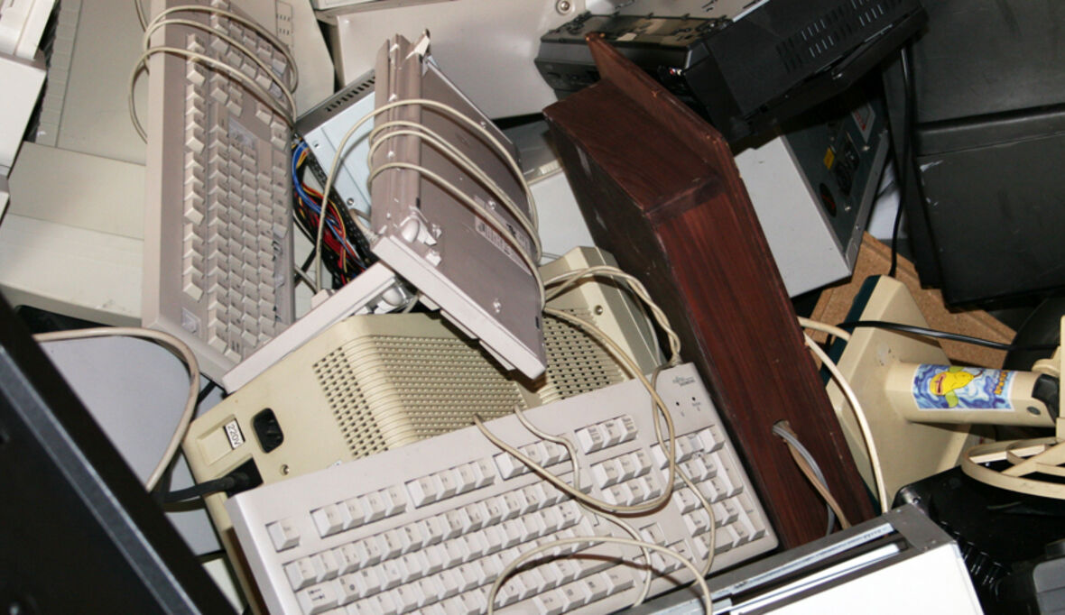 Elektromüll in Unternehmen minimieren und fachgerecht entsorgen