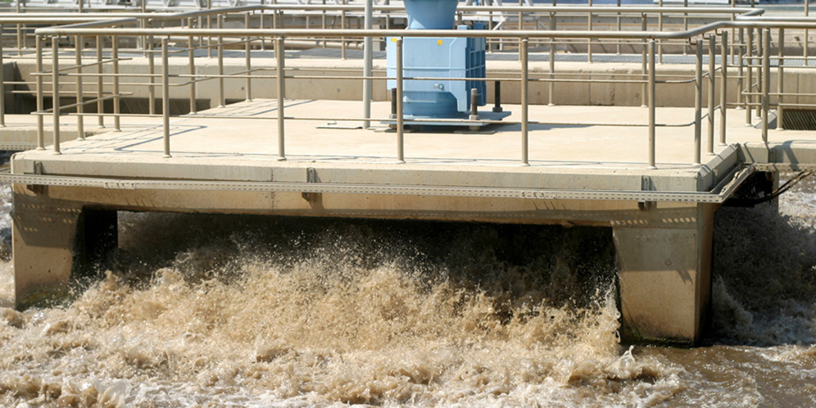 Wie wird aus Industrieabwasser sauberes Wasser?
