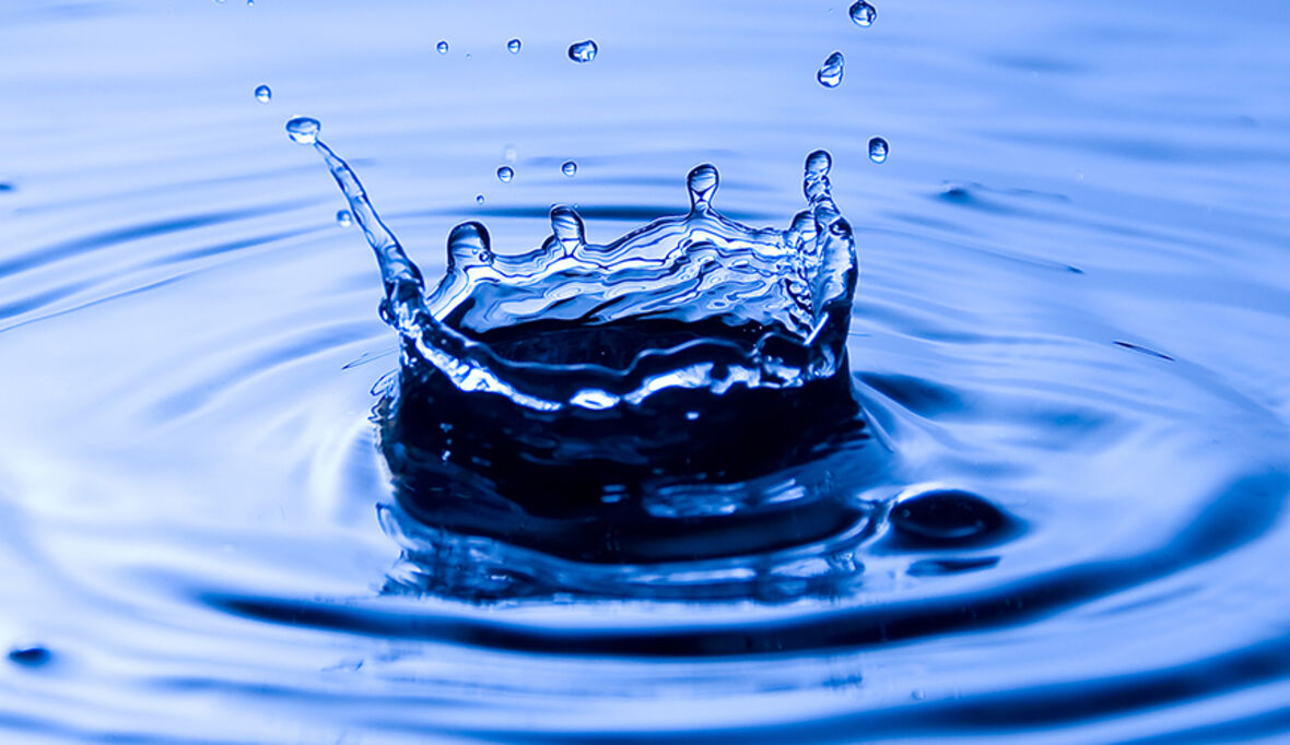 Plastikfreie Wasserversorgung in Unternehmen: Ein Schritt zu mehr Nachhaltigkeit & Kosteneffizienz