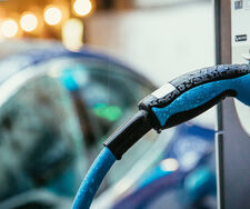Umstieg auf E-Mobilität im privaten Bereich stagniert 