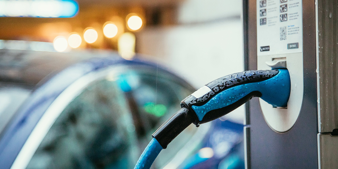 E-Mobilität: Deutsche Autobauer verbessern Ladeinfrastruktur