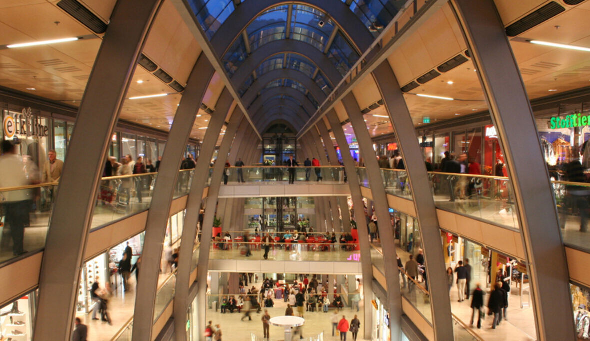 Shoppingverhalten der jungen Generation widerspricht Klischees