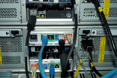 Comper, Kabel und Stecker