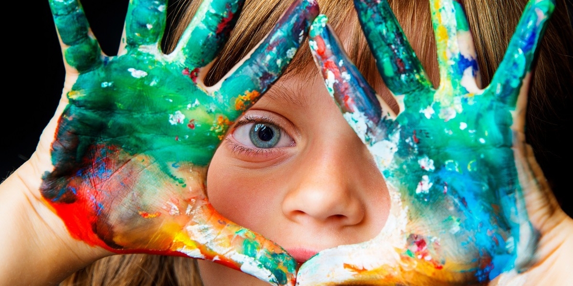 14 Unternehmen vereint für Kinderrechte: cosnova und UNICEF laden nach Sulzbach ein