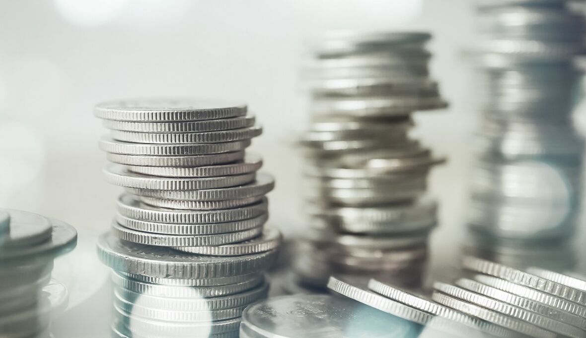 Vergütungstrends unter der Lupe: Unternehmen senken Gehaltserhöhungsbudgets