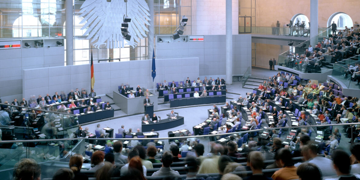 Der erschöpfte Staat: Warum die politische Mitte das Morgen verwaltet statt gestaltet