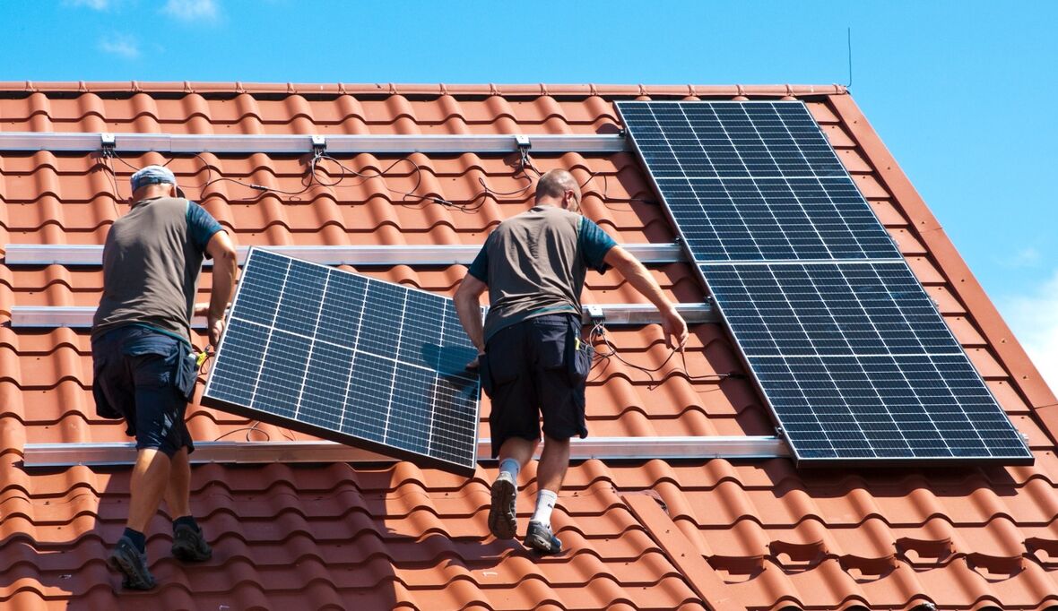 Wie Privatanleger über PV-Investments zur Energiewende beitragen können