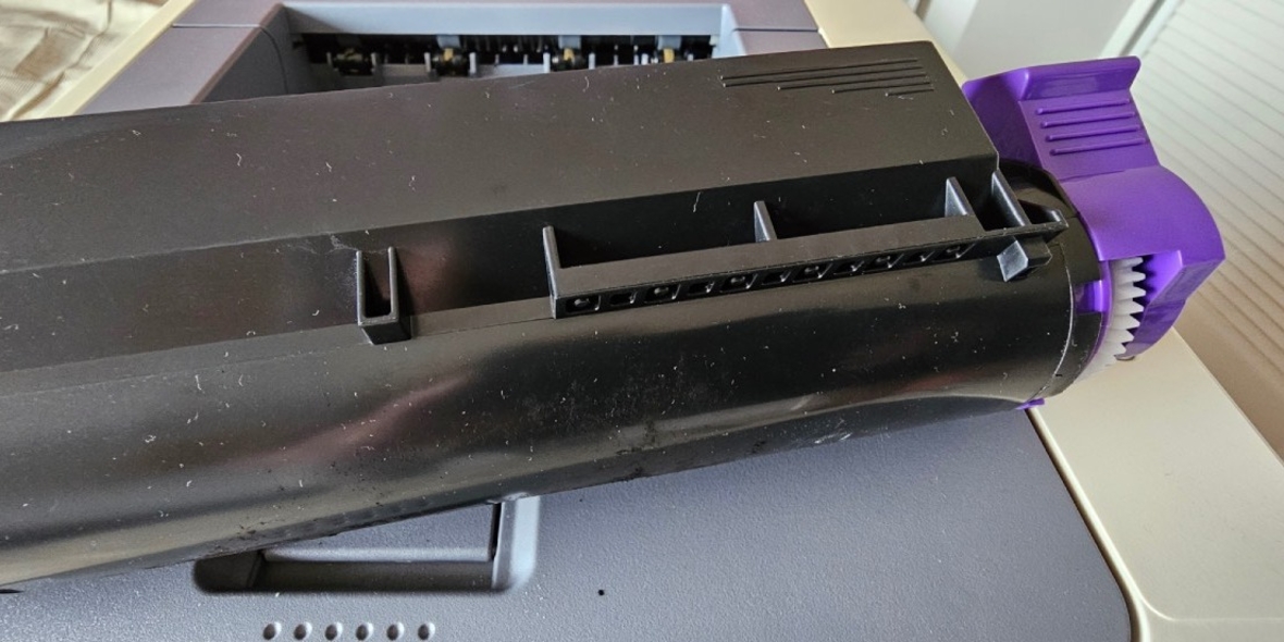Nachhaltig drucken im Unternehmen: Wie Kreislaufwirtschaft bei Toner und Patronen Ressourcen spart