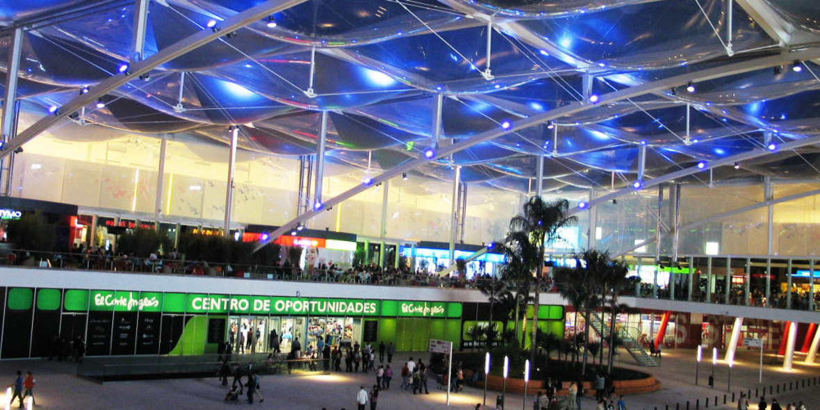 Smarte Gebäude durch innovative Dächer und Fassaden