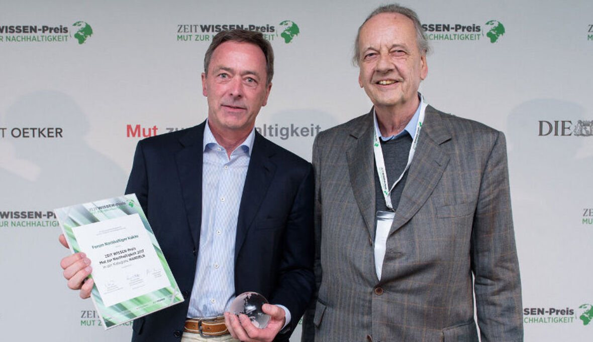 Forum Nachhaltiger Kakao mit Nachhaltigkeitspreis ausgezeichnet