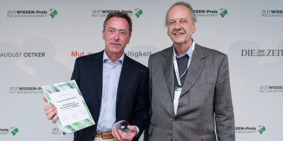 Forum Nachhaltiger Kakao mit Nachhaltigkeitspreis ausgezeichnet