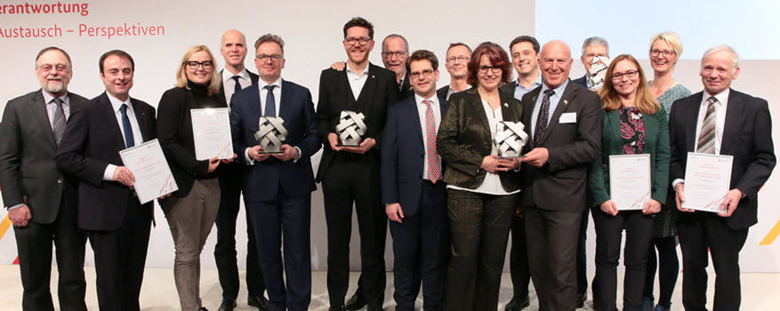 So sehen die Gewinner des diesjährigen CSR-Preises der Bundesregierung aus. 