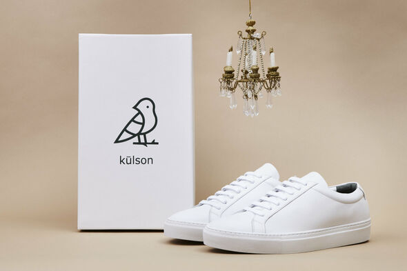 Weiße Sneaker von Kulson mit Box
