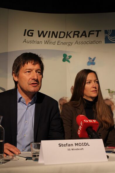 Geschäftsfüherer der IG Windkraft Stefan Moidl und Ursula Nährer, Stellvertretende Geschäftsführerin und Chefjuristin der IG Windkraft