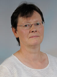 Dr. Bärbel Hüsing