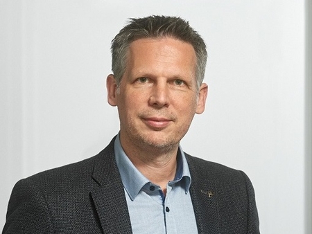 Oliver Zielinski ist Leiter des Kompetenzzentrums KI für Umwelt und Nachhaltigkeit (DFKI4planet) und Mitglied der Plattform Lernende Systeme