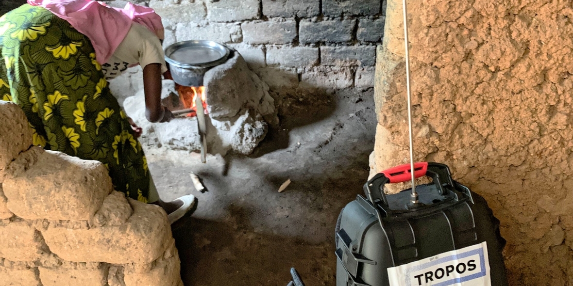 Saubere Öfen retten Leben: Studie zeigt Gesundheitsvorteile für Frauen in Ruanda