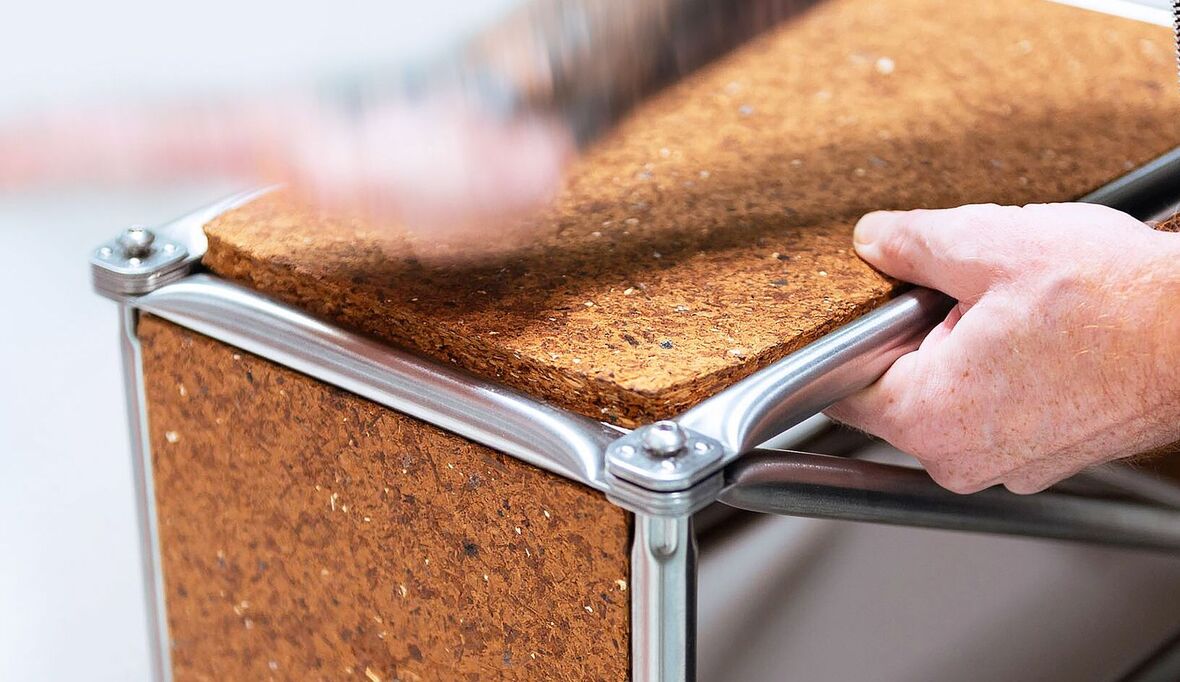 Vom Reststoff zum Rohstoff: Spanplatten aus 100 Prozent Altholz