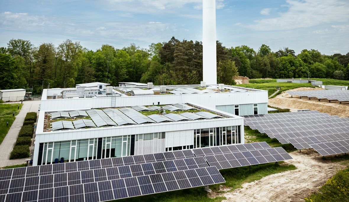 Strom auf Abruf: Deutschlands größte Redox-Flow-Batterie startet Testbetrieb