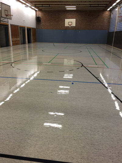 Gebäudereinigung Turnhalle