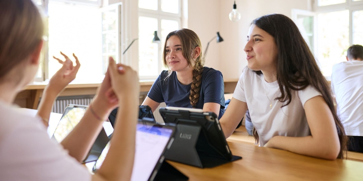 Langjährige Partnerschaft für nachhaltige Schul-IT
