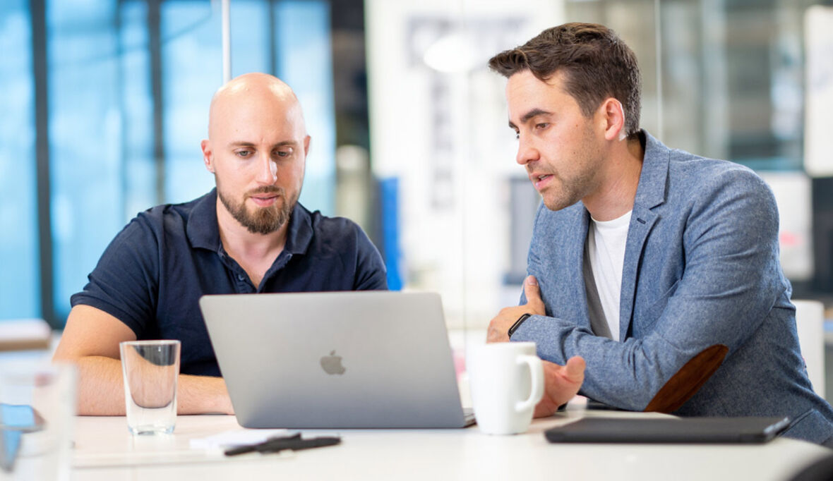 afb digital education unterstützt Schulen mit Beratung, Fortbildungen und nachhaltiger IT