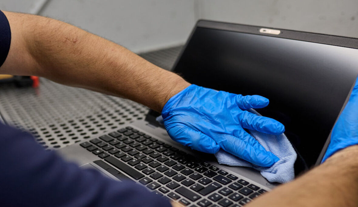 Vom Keller in den Kreislauf: Wie Refurbishment IT nachhaltiger macht