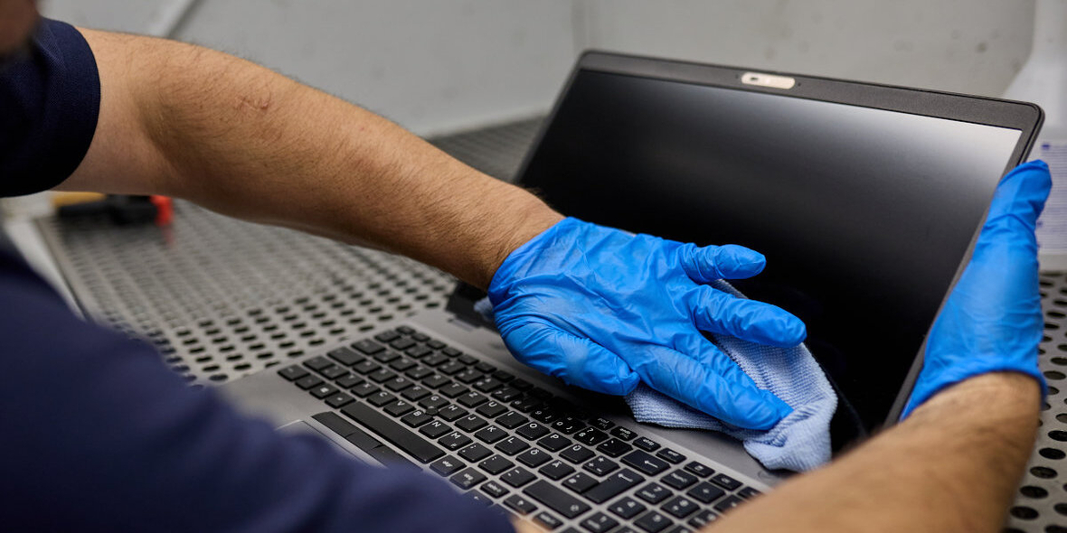 Vom Keller in den Kreislauf: Wie Refurbishment IT nachhaltiger macht