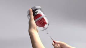 Die Golden Capsule ist ein Gerät zur Injektion von Medikamenten in Notfällen, das nicht mit Strom versorgt wird. Die Retter müssen sich nicht durch raue Umgebungen bewegen und dabei mehrere intravenöse Packs in der Hand halten.