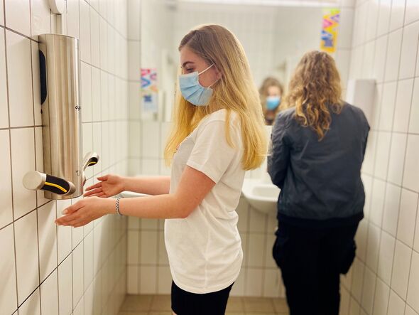 Das Obermenzinger Gymnasium hat Händetrockner von Dyson in den Waschräumen installiert.