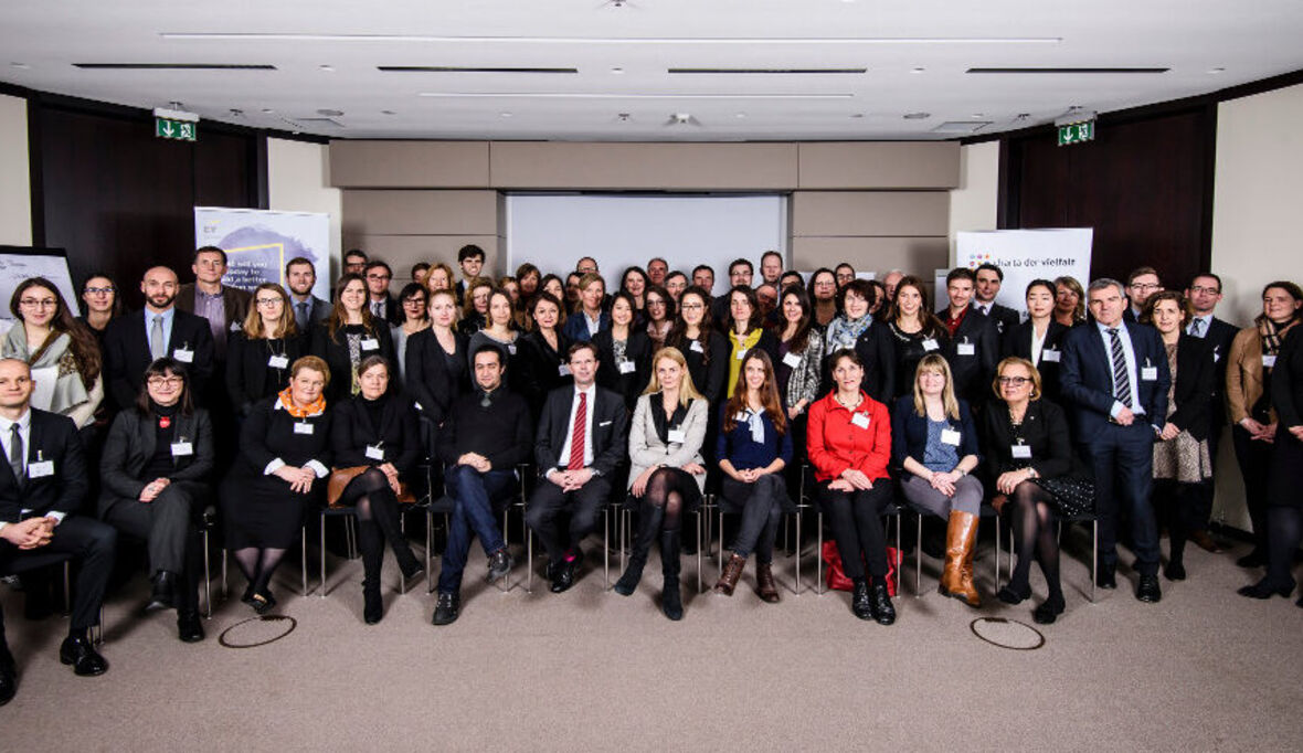 EY: Integration von Flüchtlingen gemeinsam gestalten