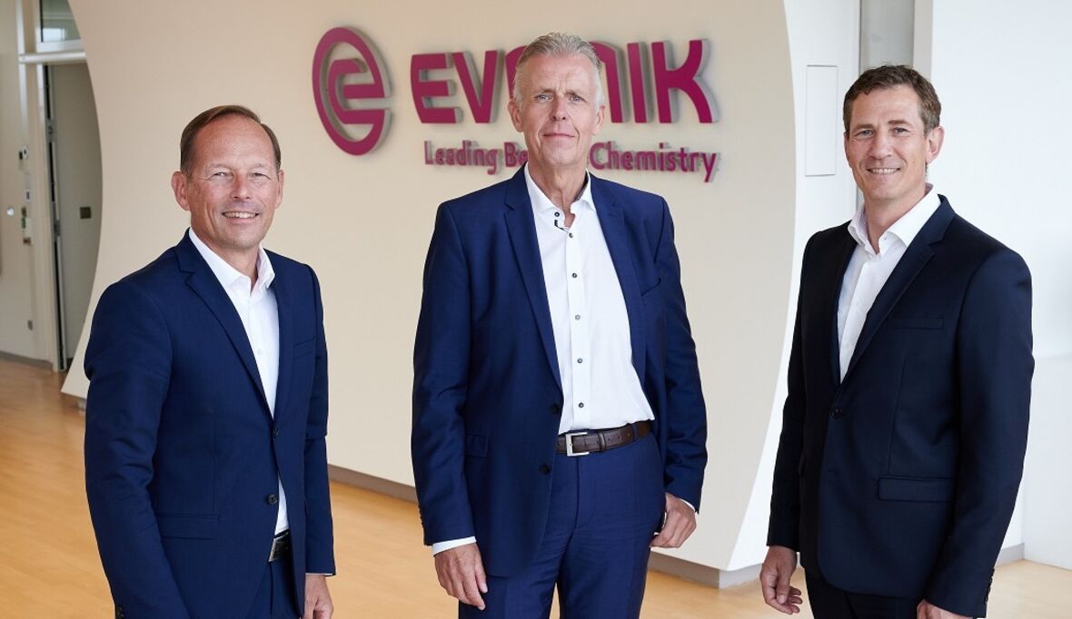 Evonik kooperiert mit Remondis zum nachhaltigen Polyurethan-Recycling