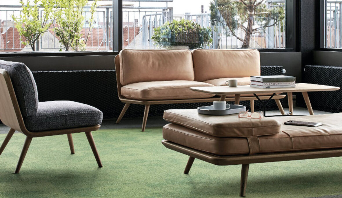 Interface präsentiert neue Kollektionen – farbenfroh und naturinspiriert